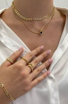 Fa1df4dd E8eb 4201 A4e9 5ec6e79266cf 230x350